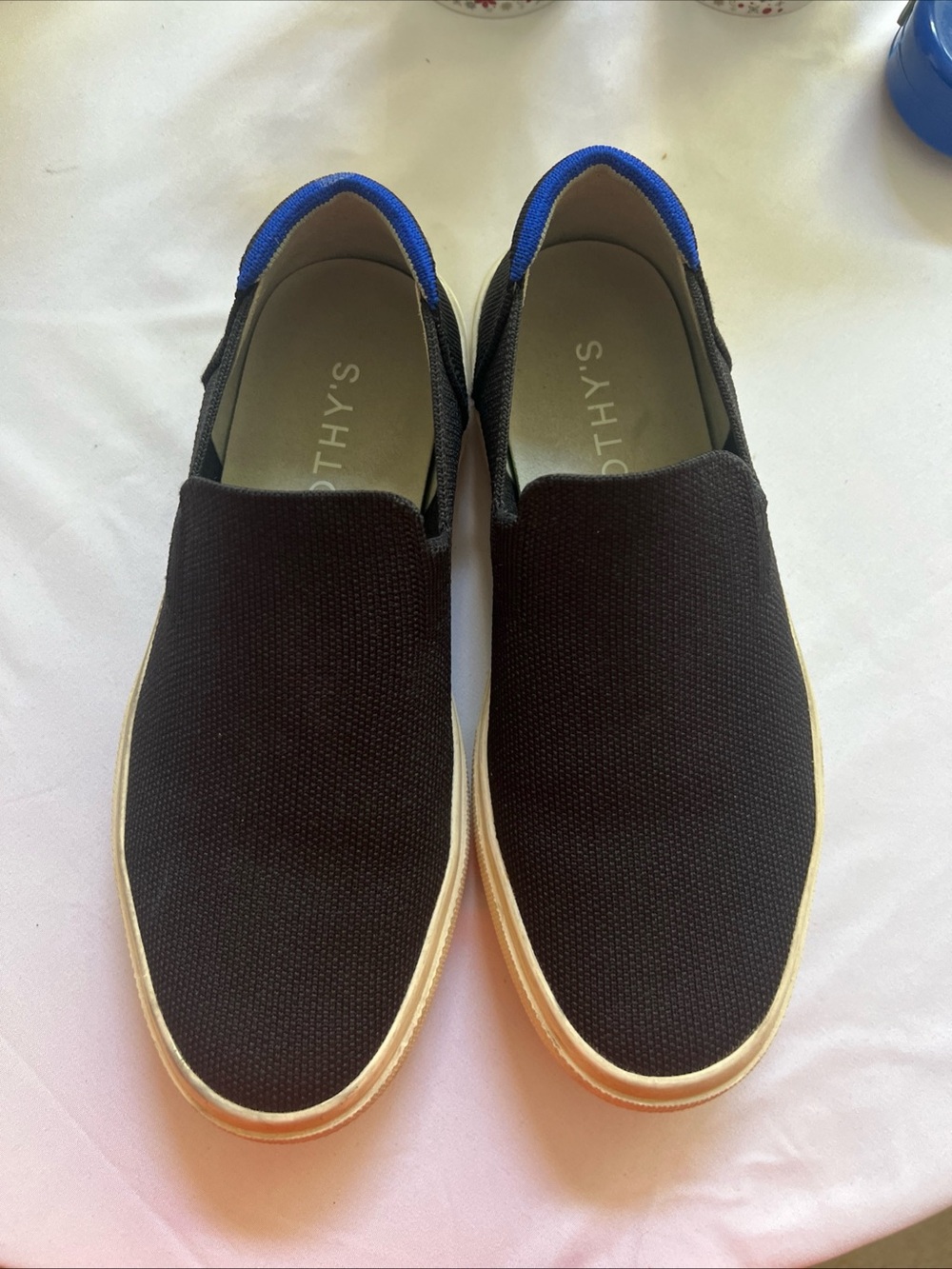 Black Rothy’s Slip-On Canvas unisex Mens 6.5 women’s 8 Sneakers